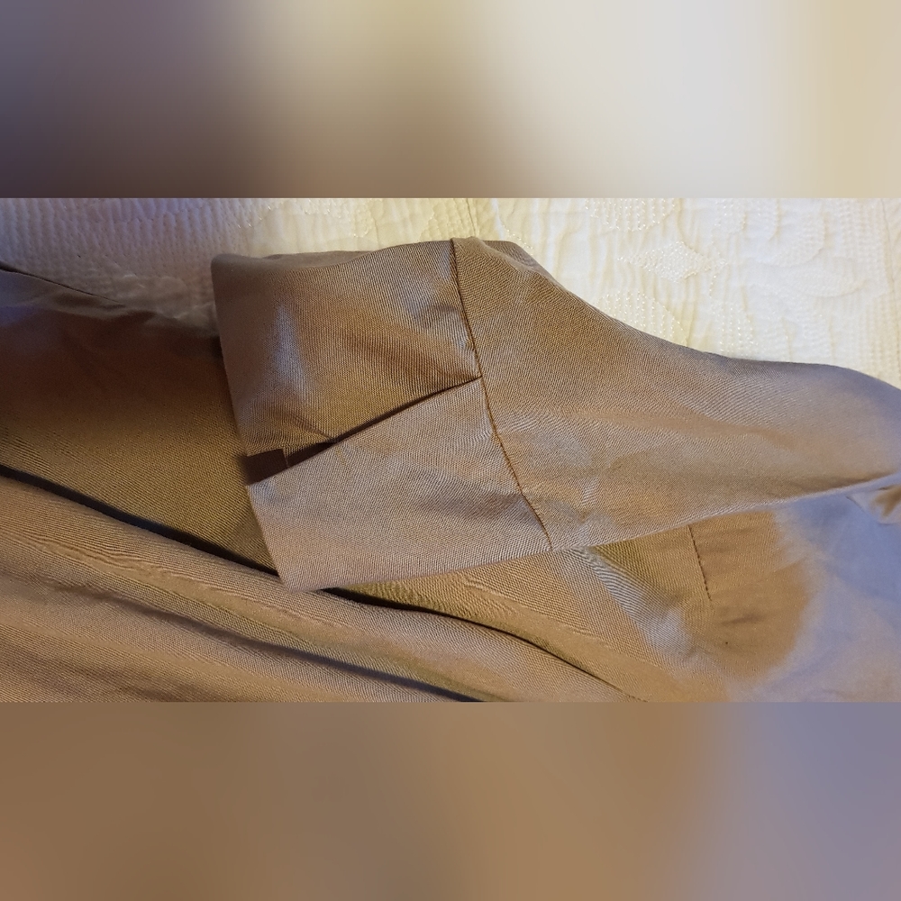 Wanko tailored tunic size 6 with slight imperfection - Picture 8 of 12